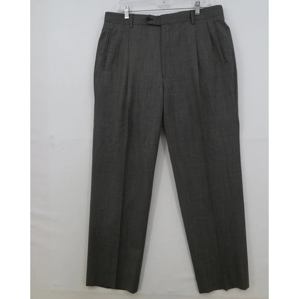 Donna Karan Signature Mens Gray 100% Wool 3 Button Suit Made in Italy 44R 38W